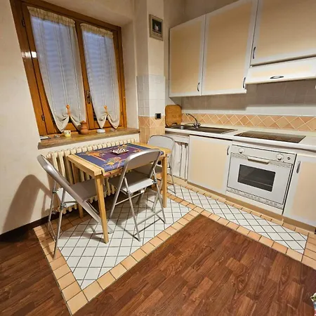 Apartment Center Flat